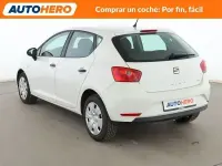 Usado Seat Ibiza Reference 90 CV (66 kW) 2015 Blanco Berlina