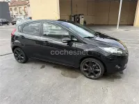 Usado Ford Fiesta Titanium 95 CV (69 kW) 2011 Negro Berlina