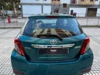 Usado Toyota Yaris City 90 CV (66 kW) 2013 Verde Utilitario