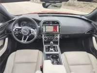 Usado Jaguar XE R-Dynamic 250 HP (183 kW) 2021 Vermelho Sedan