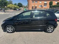 Usado Mercedes B150 95 CV (69 kW) 2006 Negro Monovolumen