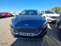 Usado Ford Focus Trend+ 120 CV (88 kW) 2022 Azul Familiar