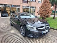 Usado Mercedes CLA180 Urban 122 CV (89 kW) 2016 Negro Berlina