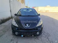 Usado Peugeot 207 90 CV (66 kW) 2006 Negro Berlina