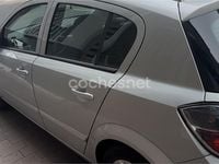Usado Opel Astra Enjoy 105 CV (77 kW) 2007 Gris / plata Berlina