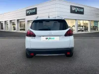 Usado Peugeot 2008 Allure 110 CV (80 kW) 2018 Blanco SUV