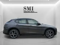 Usado Alfa Romeo Stelvio Veloce 209 CV (153 kW) 2023 Gris SUV
