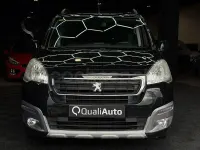 Usado Peugeot Partner Tepee Style 100 CV (73 kW) 2017 Negro Monovolumen