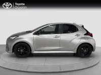 Usado Toyota Yaris Hybrid Style 116 CV (85 kW) 2023 Gris àgata Berlina