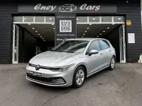 Usado VW Golf VIII 110 CV (80 kW) 2022 Gris / plata Berlina