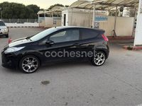 Usado Ford Fiesta Trend 90 CV (66 kW) 2009 Negro Utilitario