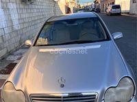 Usado Mercedes C200 Avantgarde 163 CV (119 kW) 2002 Gris / plata Berlina