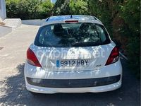 Usado Peugeot 207 90 CV (66 kW) 2011 Blanco Berlina