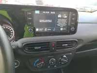 Usado Hyundai i10 84 CV (61 kW) 2021 Rojo Utilitario