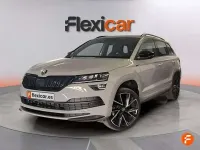 Usado Skoda Karoq Style 150 CV (110 kW) 2022 Verde SUV