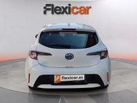 Usado Toyota Corolla Active 122 CV (89 kW) 2021 Blanco Berlina