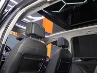 Usado VW Touran Sportline 150 CV (110 kW) 2016 Gris / plata Monovolumen