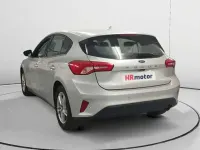 Usado Ford Focus Trend 101 CV (74 kW) 2021 Gris Utilitario