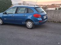 Usado Renault Clio GrandTour Dynamique 85 CV (62 kW) 2009 Azul Familiar
