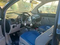 Usado VW New Beetle 115 CV (84 kW) 2002 Negro Utilitario