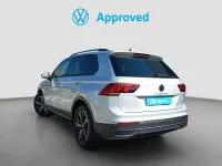 Usado VW Tiguan Life 150 CV (110 kW) 2022 Gris SUV