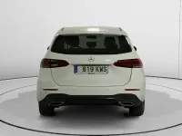 Usado Mercedes B180 116 CV (85 kW) 2019 Blanco Utilitario