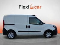 Usado Fiat Doblò Pop 95 CV (69 kW) 2020 Blanco Monovolumen