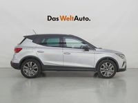 Usado Seat Arona FR 110 CV (80 kW) 2023 Gris plata SUV