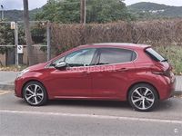 Usado Peugeot 208 Style 110 CV (80 kW) 2017 Granate Utilitario