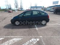 Usado Citroën Xsara Picasso Exclusive 90 CV (66 kW) 2005 Azul Monovolumen