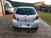 Usado Toyota Yaris 90 CV (66 kW) 2009 Gris / plata Utilitario