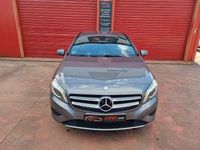 Usado Mercedes A200 Urban 136 CV (100 kW) 2014 Gris / plata Berlina
