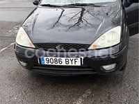 Usado Ford Focus Trend 115 CV (84 kW) 2002 Azul Berlina