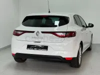 Usado Renault Mégane Zen 132 CV (97 kW) 2016 Blanco Berlina
