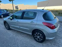 Usado Peugeot 308 120 CV (88 kW) 2008 Gris / plata Berlina