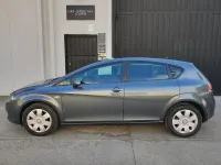 Usado Seat Leon Reference 105 CV (77 kW) 2006 Gris / plata Utilitario