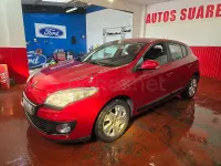 Usado Renault Mégane III Bose Edition 110 CV (80 kW) 2013 Granate Berlina