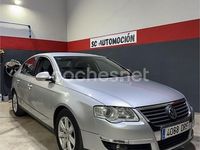 Usado VW Passat Sportline 140 CV (102 kW) 2005 Gris / plata Berlina