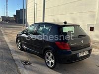 Usado Peugeot 307 136 CV (100 kW) 2005 Negro Berlina