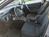 Usado Toyota Auris Hybrid Advance 136 CV (100 kW) 2014 Marrón Berlina