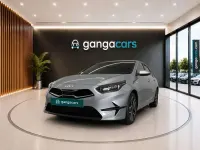 Usado Kia Ceed 101 CV (74 kW) 2023 Gris Utilitario