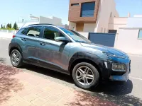 Usado Hyundai Kona Style 120 CV (88 kW) 2018 Gris / plata SUV
