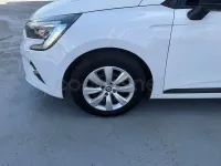 Usado Renault Clio V Intens 100 CV (73 kW) 2022 Blanco Berlina