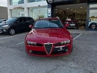 Usado Alfa Romeo 159 120 CV (88 kW) 2006 Granate Familiar