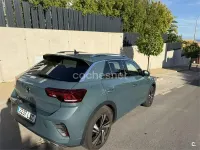 Usado VW T-Roc Advance 150 CV (110 kW) 2022 Gris / plata SUV