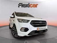 Usado Ford Kuga ST-Line 182 CV (133 kW) 2018 Blanco SUV