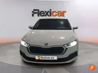 Usado Skoda Octavia Ambition 110 CV (80 kW) 2021 Blanco Berlina