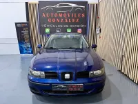 Usado Seat Leon Stella 90 CV (66 kW) 2004 Azul Utilitario