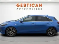 Usado Kia Ceed 120 CV (88 kW) 2023 Azul Utilitario