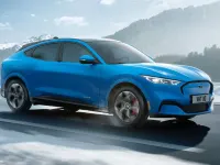Usado Ford Mustang Mach-E Premium 216 kW (294 CV) 2024 Negro SUV